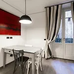 Gaia's - The House Of Travelers Apartment