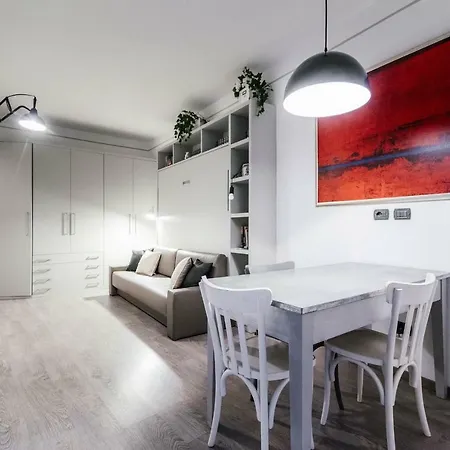 Gaia's - The House Of Travelers Apartmán Como