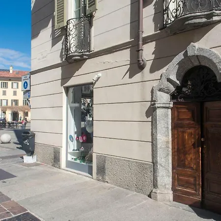 Gaia's - The House Of Travelers