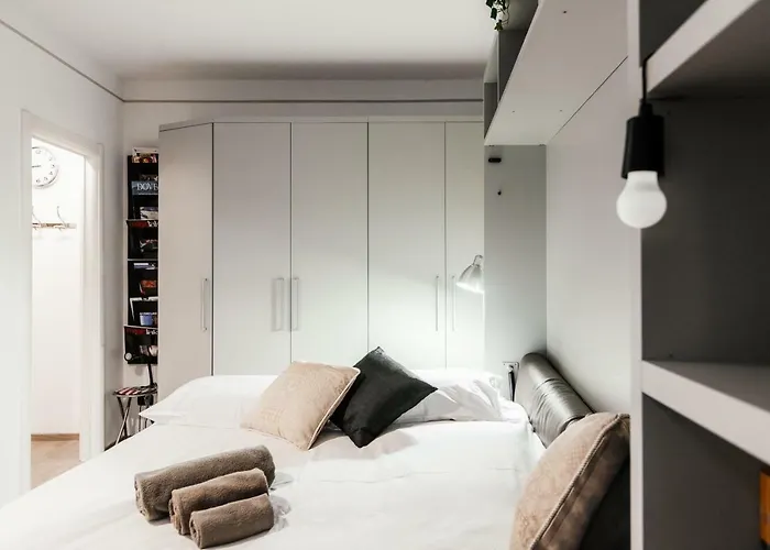 Gaia's - The House Of Travelers * Комо